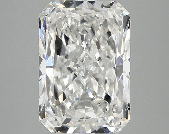4.01 Carat Radiant Shaped Ideal Cut VS2 IGI Certified Lab Grown Diamond