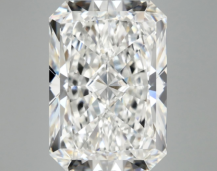 10.6 Carat Radiant Shaped Ideal Cut VVS2 IGI Certified Lab Grown Diamond