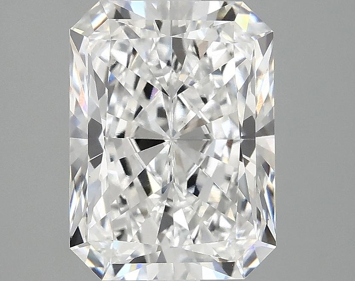 3.07 Carat Radiant Shaped Excellent Cut VS1 IGI Certified Lab Grown Diamond