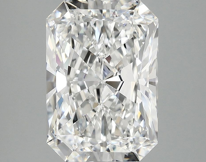 3.39 Carat Radiant Shaped Ideal Cut VVS2 IGI Certified Lab Grown Diamond