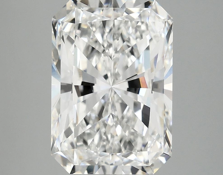 4.13 Carat Radiant Shaped Ideal Cut VVS2 IGI Certified Lab Grown Diamond