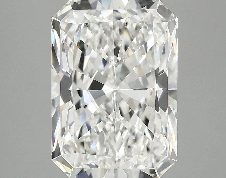 3.91 Carat Radiant Shaped Ideal Cut VVS2 IGI Certified Lab Grown Diamond