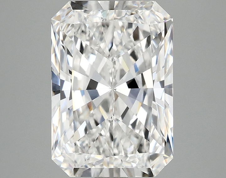 4.02 Carat Radiant Shaped Ideal Cut VVS2 IGI Certified Lab Grown Diamond