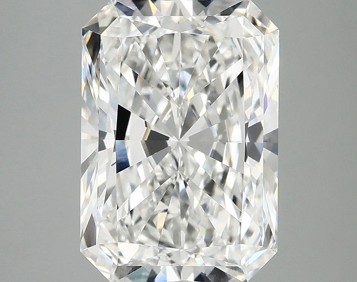 4.0 Carat Radiant Shaped Ideal Cut VVS2 IGI Certified Lab Grown Diamond