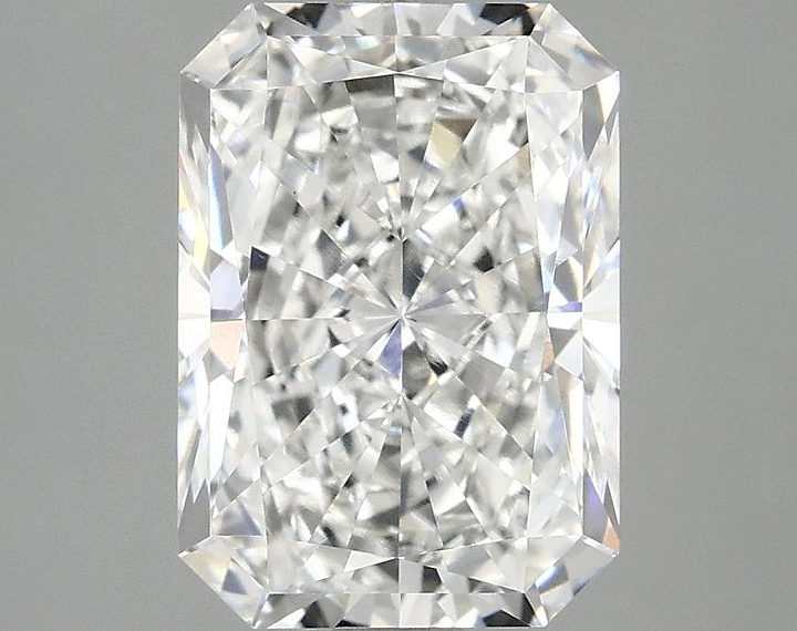 3.03 Carat Radiant Shaped Ideal Cut VVS2 IGI Certified Lab Grown Diamond