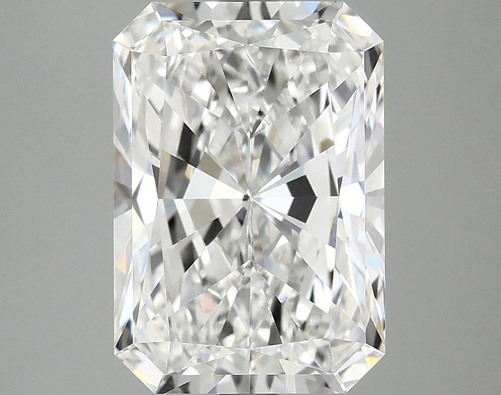 4.1 Carat Radiant Shaped Ideal Cut VVS2 IGI Certified Lab Grown Diamond