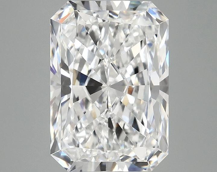 4.09 Carat Radiant Shaped Ideal Cut VVS2 IGI Certified Lab Grown Diamond