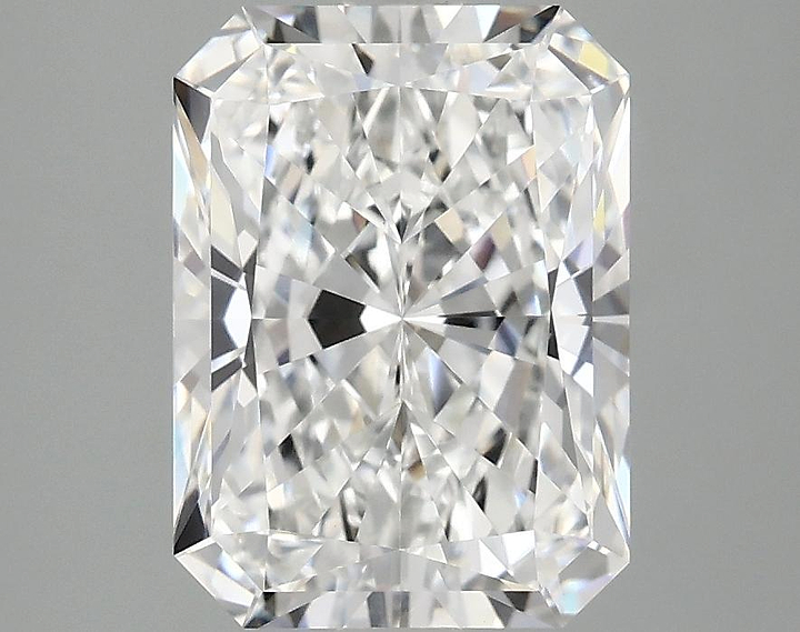 3.08 Carat Radiant Shaped Excellent Cut VVS2 IGI Certified Lab Grown Diamond