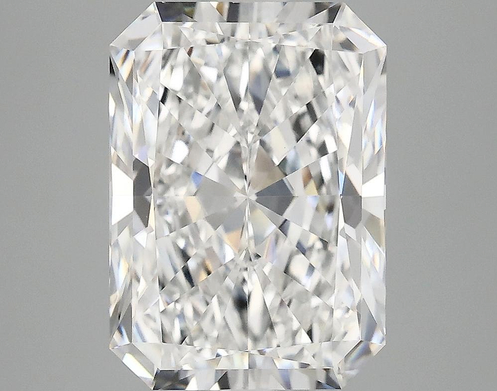 4.07 Carat Radiant Shaped Ideal Cut VVS2 IGI Certified Lab Grown Diamond