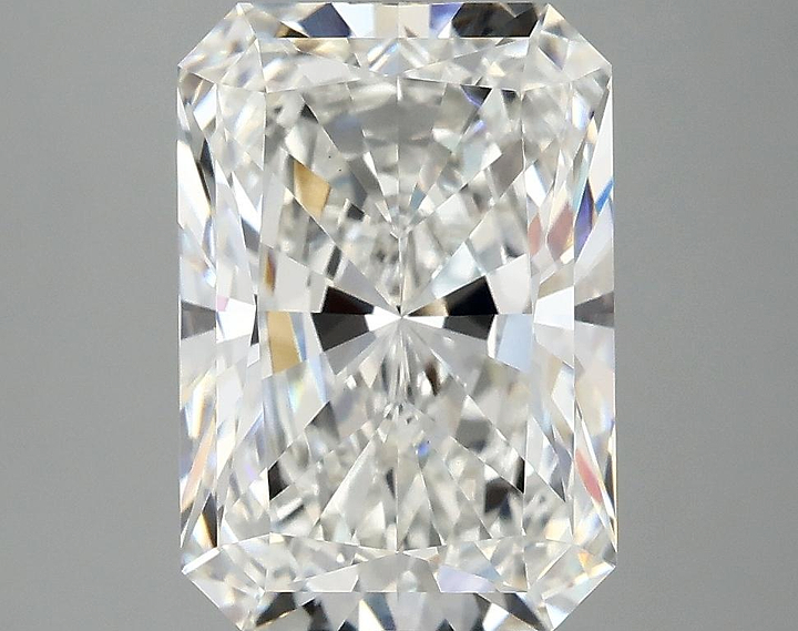 3.94 Carat Radiant Shaped Ideal Cut VVS2 IGI Certified Lab Grown Diamond