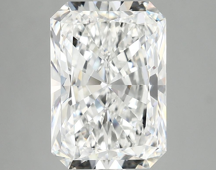 4.04 Carat Radiant Shaped Ideal Cut VVS2 IGI Certified Lab Grown Diamond