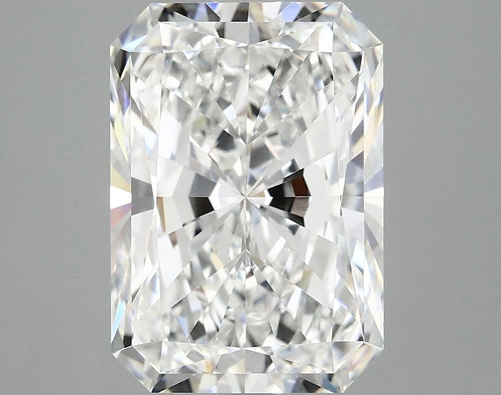 4.07 Carat Radiant Shaped Ideal Cut VVS2 IGI Certified Lab Grown Diamond