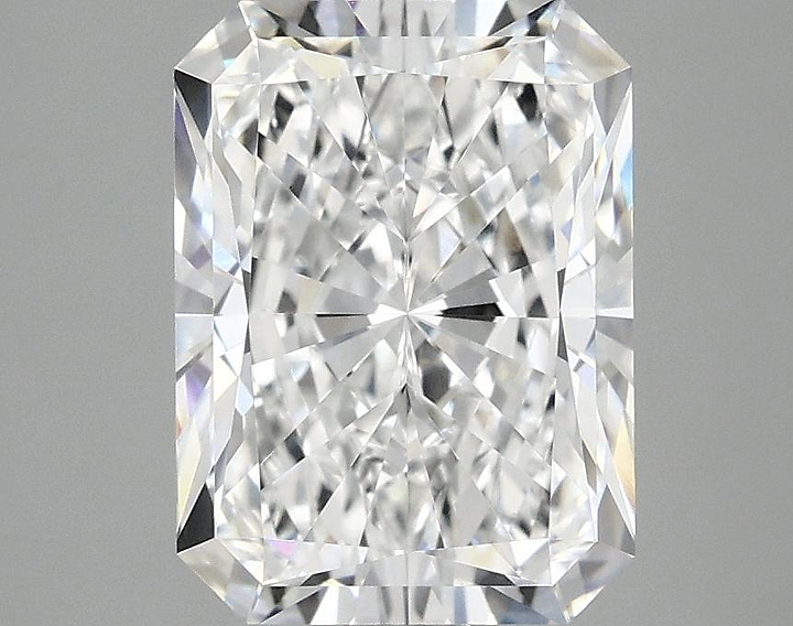 3.05 Carat Radiant Shaped Excellent Cut VVS2 IGI Certified Lab Grown Diamond