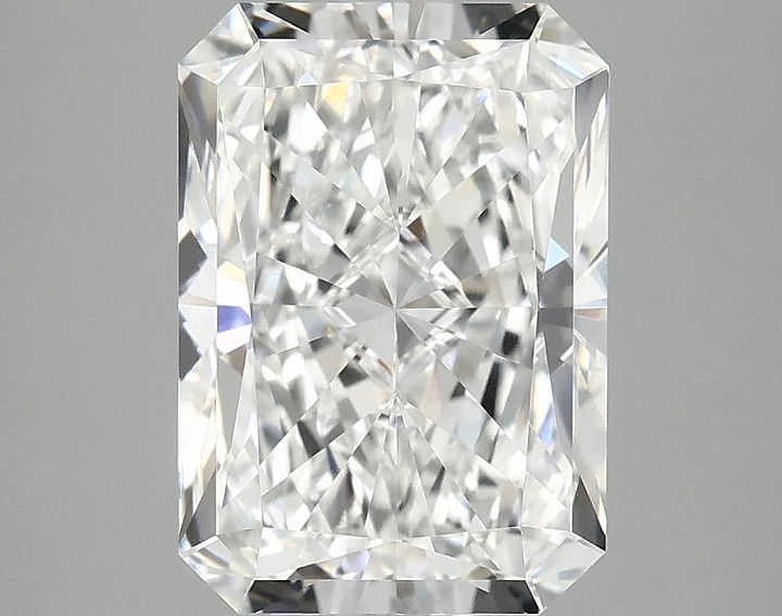 3.76 Carat Radiant Shaped Ideal Cut VVS2 IGI Certified Lab Grown Diamond