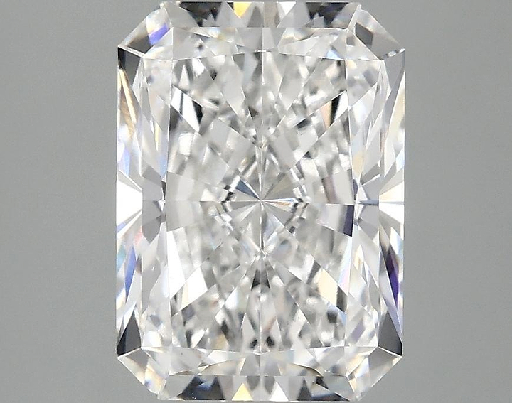 3.05 Carat Radiant Shaped Excellent Cut VS1 IGI Certified Lab Grown Diamond