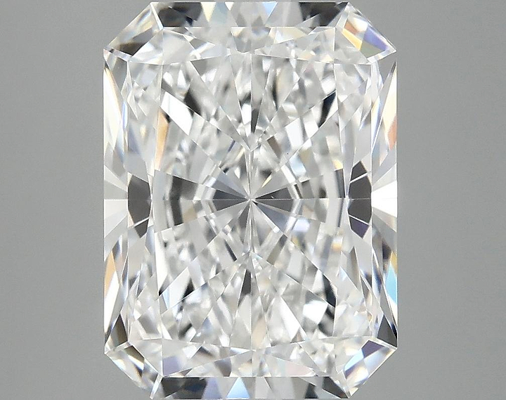 4.1 Carat Radiant Shaped Excellent Cut VVS2 IGI Certified Lab Grown Diamond