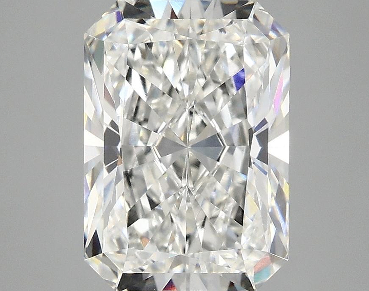 3.09 Carat Radiant Shaped Ideal Cut VVS2 IGI Certified Lab Grown Diamond
