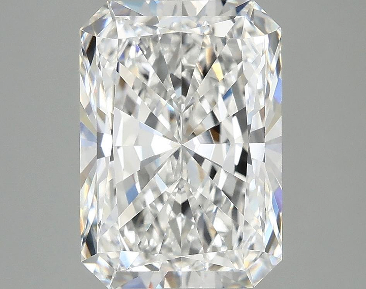 3.93 Carat Radiant Shaped Ideal Cut VVS2 IGI Certified Lab Grown Diamond