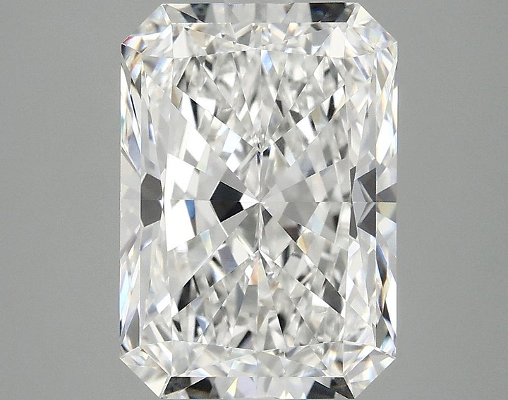 4.19 Carat Radiant Shaped Ideal Cut VVS2 IGI Certified Lab Grown Diamond