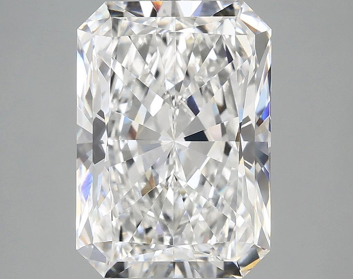 4.66 Carat Radiant Shaped Ideal Cut VS1 IGI Certified Lab Grown Diamond