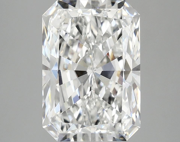 4.0 Carat Radiant Shaped Ideal Cut VVS2 IGI Certified Lab Grown Diamond