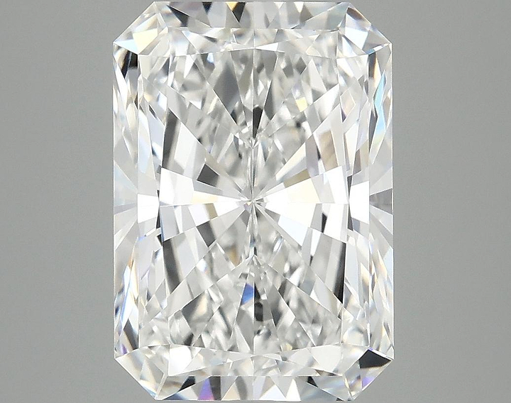 4.13 Carat Radiant Shaped Ideal Cut VVS2 IGI Certified Lab Grown Diamond