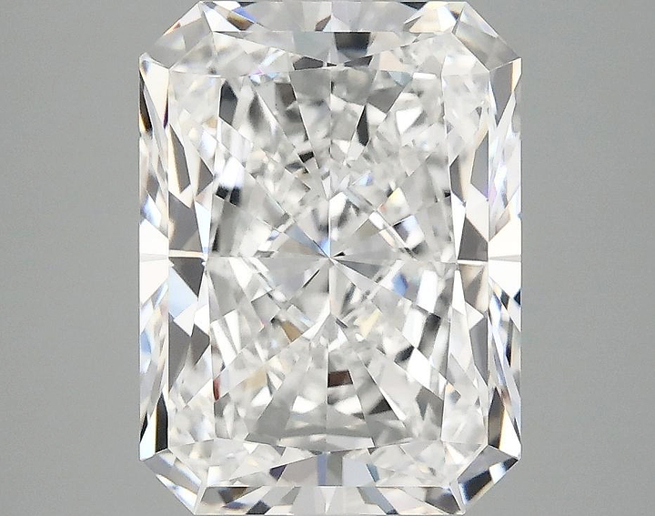 4.1 Carat Radiant Shaped Excellent Cut VVS2 IGI Certified Lab Grown Diamond