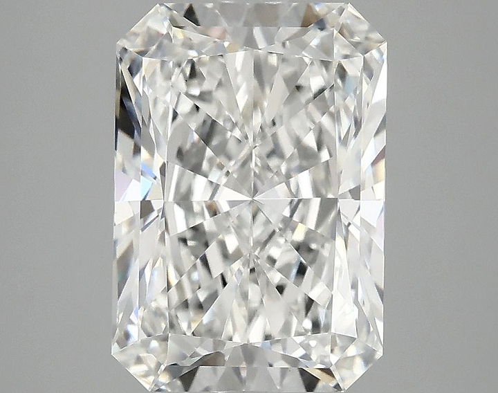 3.81 Carat Radiant Shaped Ideal Cut VS1 IGI Certified Lab Grown Diamond