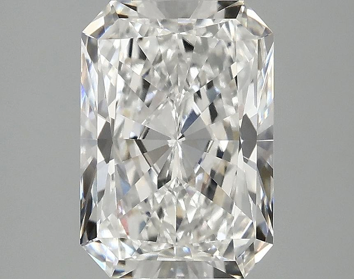 2.9 Carat Radiant Shaped Ideal Cut VVS2 IGI Certified Lab Grown Diamond