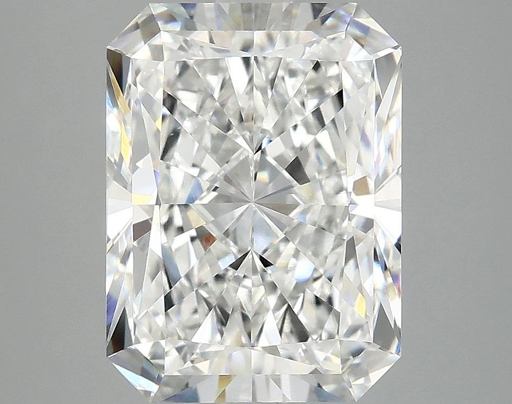 4.18 Carat Radiant Shaped Excellent Cut VVS2 IGI Certified Lab Grown Diamond