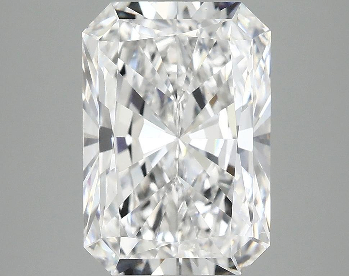 3.94 Carat Radiant Shaped Ideal Cut VS1 IGI Certified Lab Grown Diamond