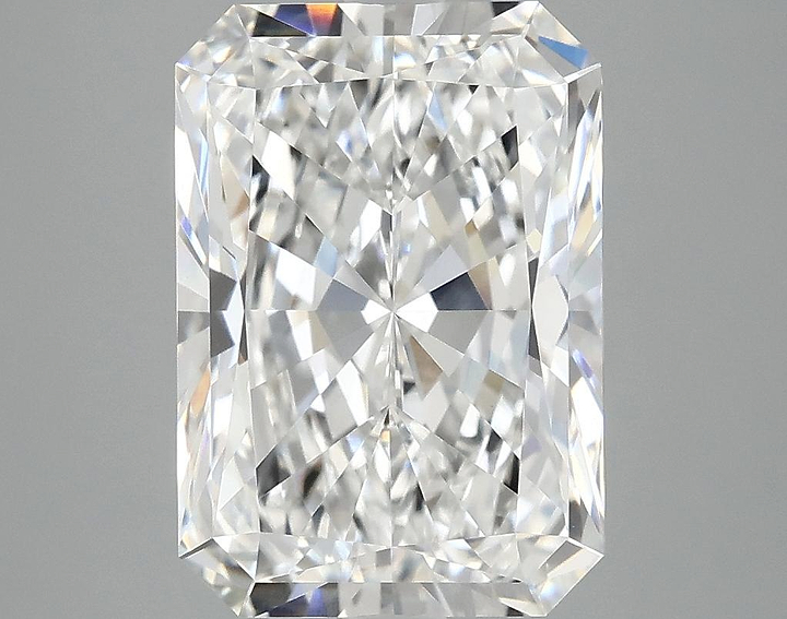 4.16 Carat Radiant Shaped Ideal Cut VVS2 IGI Certified Lab Grown Diamond