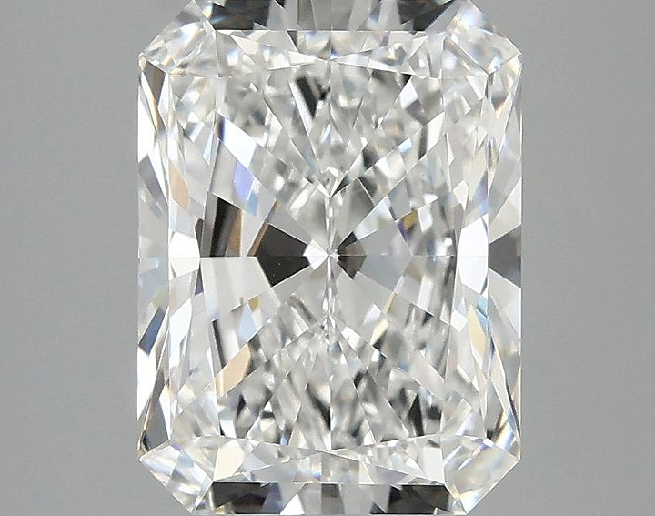 3.07 Carat Radiant Shaped Excellent Cut VS1 IGI Certified Lab Grown Diamond