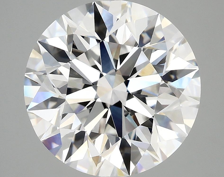 5.03 Carat Round Shaped Excellent Cut VVS2 IGI Certified Lab Grown Diamond