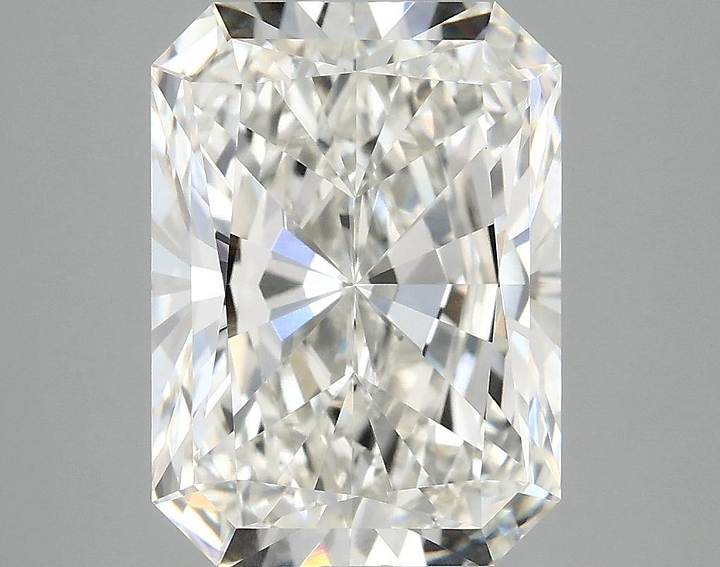 4.09 Carat Radiant Shaped Excellent Cut VVS2 IGI Certified Lab Grown Diamond