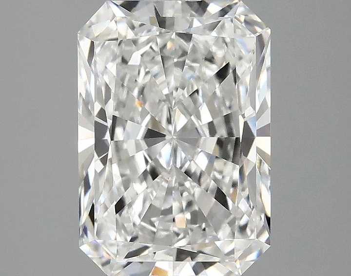 2.87 Carat Radiant Shaped Ideal Cut VVS2 IGI Certified Lab Grown Diamond