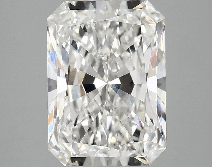 3.08 Carat Radiant Shaped Ideal Cut VVS2 IGI Certified Lab Grown Diamond