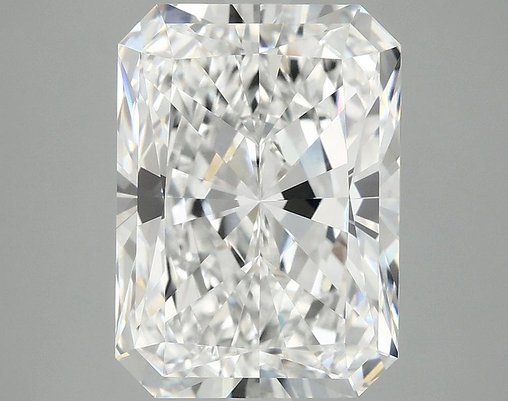 4.97 Carat Radiant Shaped Excellent Cut VVS2 IGI Certified Lab Grown Diamond
