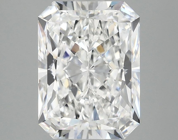 3.05 Carat Radiant Shaped Excellent Cut VVS2 IGI Certified Lab Grown Diamond