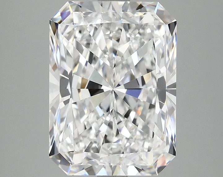 4.09 Carat Radiant Shaped Excellent Cut VVS2 IGI Certified Lab Grown Diamond