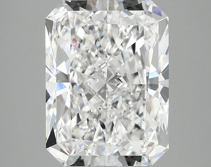 3.97 Carat Radiant Shaped Excellent Cut VVS2 IGI Certified Lab Grown Diamond