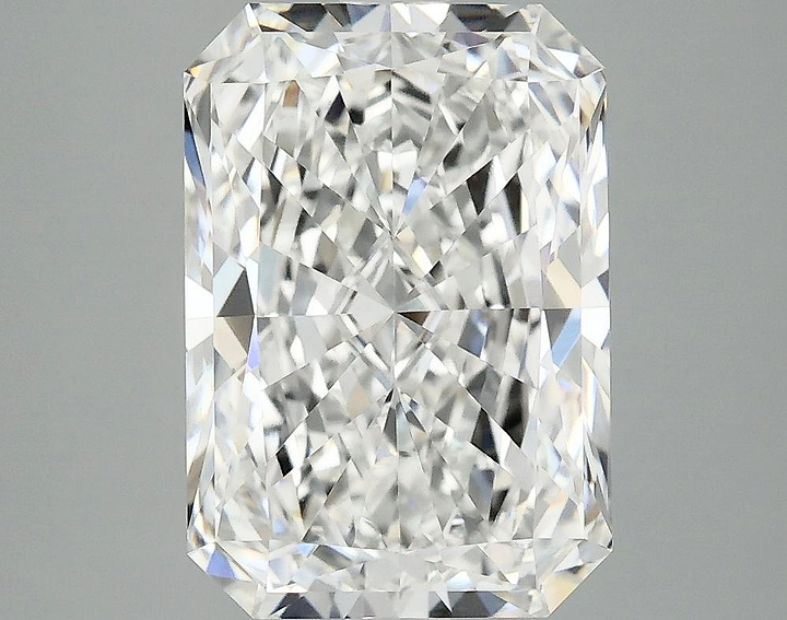 4.14 Carat Radiant Shaped Ideal Cut VVS2 IGI Certified Lab Grown Diamond