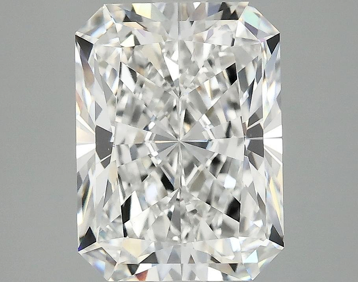 3.72 Carat Radiant Shaped Excellent Cut VVS2 IGI Certified Lab Grown Diamond