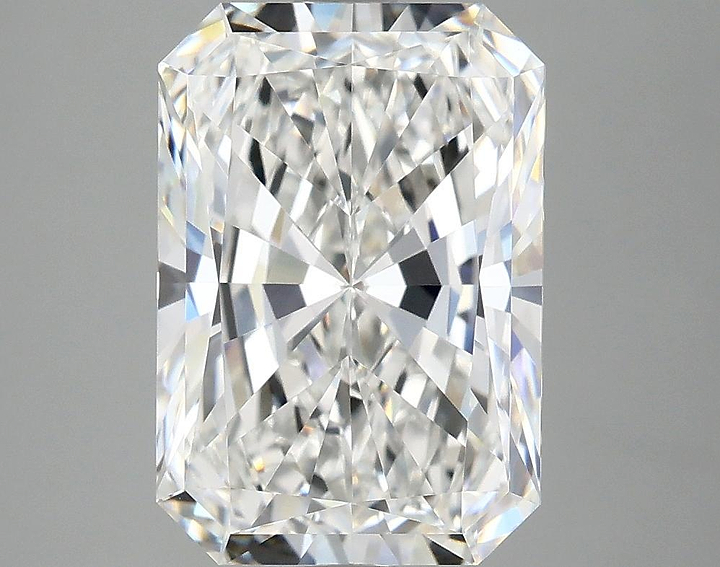 3.83 Carat Radiant Shaped Ideal Cut VVS2 IGI Certified Lab Grown Diamond