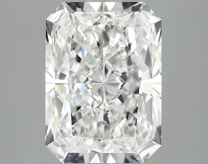 3.03 Carat Radiant Shaped Excellent Cut VVS2 IGI Certified Lab Grown Diamond