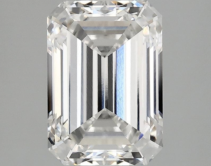 2.5 Carat Emerald Shaped Ideal Cut VVS2 IGI Certified Lab Grown Diamond
