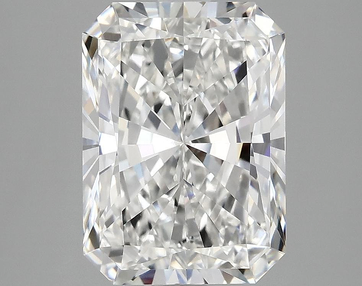 3.89 Carat Radiant Shaped Ideal Cut VS1 IGI Certified Lab Grown Diamond
