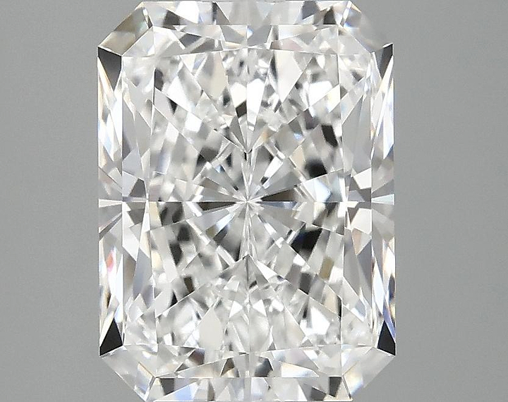 3.03 Carat Radiant Shaped Excellent Cut VVS2 IGI Certified Lab Grown Diamond