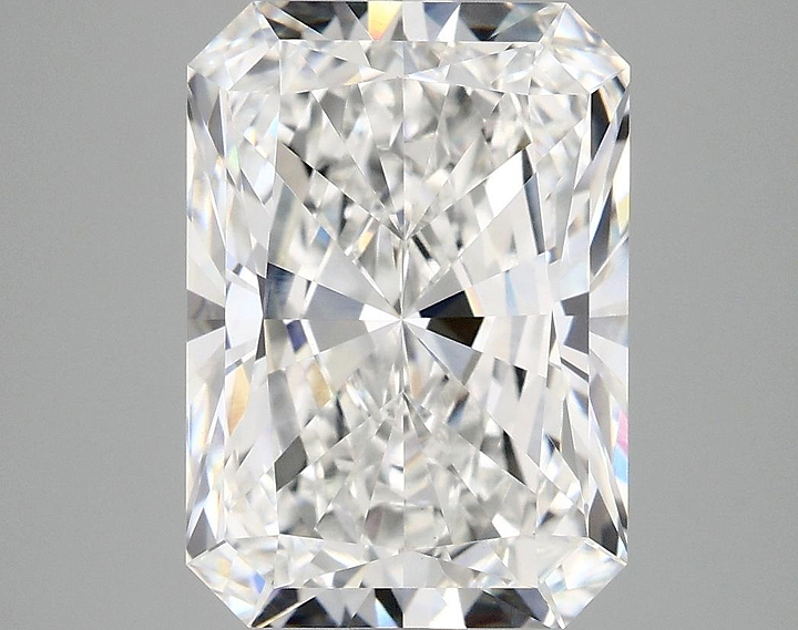 4.99 Carat Radiant Shaped Ideal Cut VVS2 IGI Certified Lab Grown Diamond