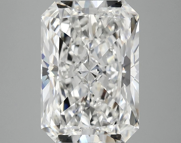 4.5 Carat Radiant Shaped Ideal Cut VS1 IGI Certified Lab Grown Diamond